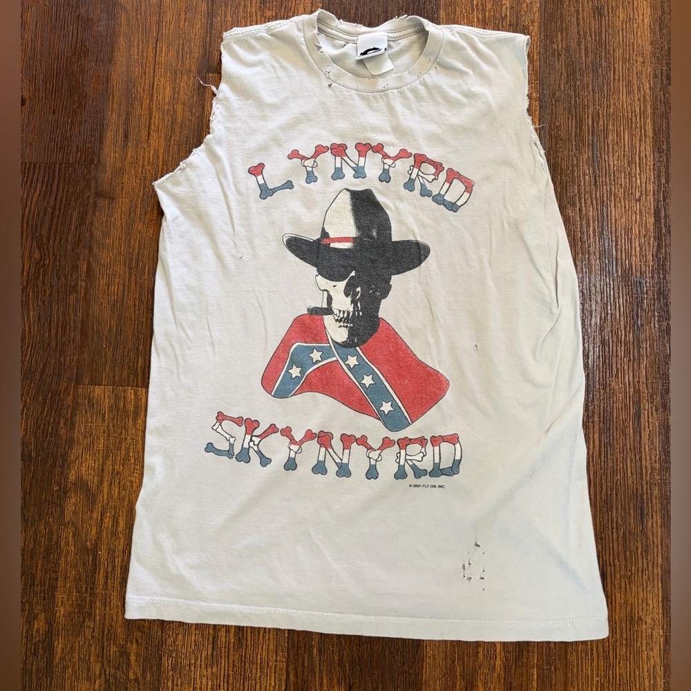 Men's Lynyrd Skynyrd T-Shirt‎ Spell-Out M 70s Cut-Off Distressed Southern Rock